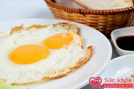Thực phẩm dễ chế biến thành nhiều món như trứng có thể nhiễm khuẩn Salmonella