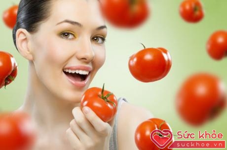 Cà chua giúp chống nắng, dưỡng trắng da.