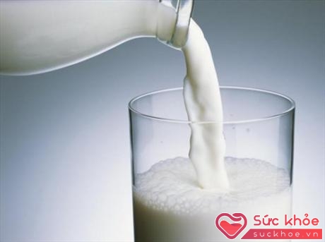Trẻ uống nhiều sữa dễ bị táo bón
