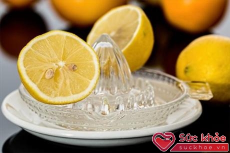 Nước chanh cũng có tác dụng giúp bệnh nhân mắc sốt xuất huyết nhanh bình phục sức khỏe