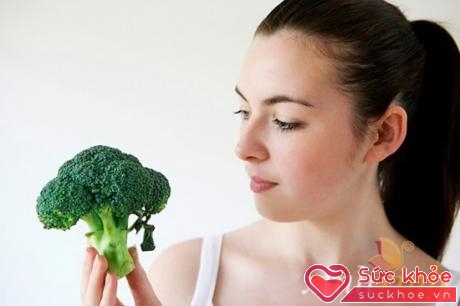 Các loại rau có màu xanh đậm chứa rất nhiều vitamin C, rất tốt để xây dựng hệ thống miễn dịch