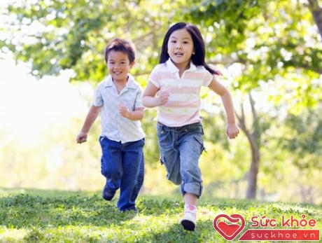 Chạy nhảy, vui chơi giúp trẻ tránh những căng thẳng trong đời sống