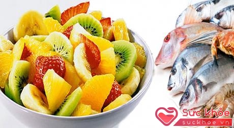 Người bệnh xương khớp cần tăng cường ăn rau quả và cá để cải thiện quan hệ tình dục.