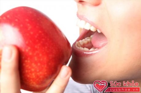 Táo hay giấm táo đều rất tốt để làm giảm triệu chứng của ngộ độc thực phẩm