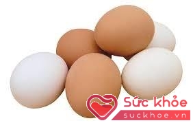 Cách nấu trứng tốt nhất để giữ được chất dinh dưỡng là luộc lòng đào.