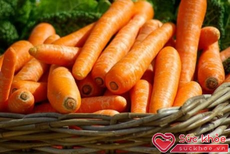 Các phụ huynh thường khuyên con cái nên ăn cà rốt để bổ mắt là có cơ sở
