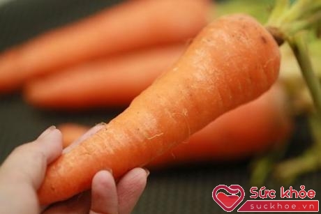 Chọn cà rốt nên chọn củ càng đậm càng tốt