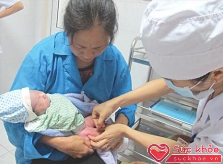 Chủng ngừa cho trẻ sơ sinh khá hữu hiệu để giảm lây nhiễm từ mẹ sang con