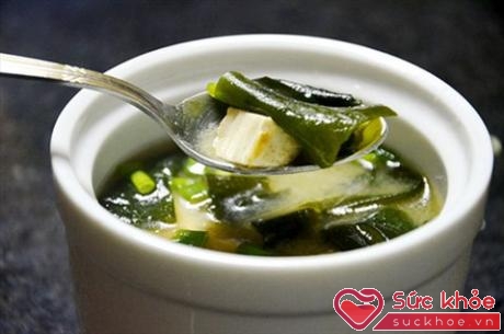 Các món súp nói chung và súp Miso nói riêng đóng vai trò như một chất chống oxy hóa mạnh