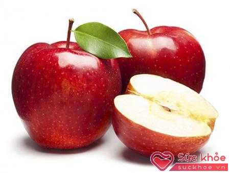 Hàm lượng chất xơ và đường tự nhiên trong táo giúp bổ sung năng lượng cho người bị tiêu chảy