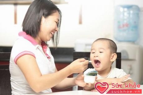 Ăn sữa chua hàng ngày giúp bé tăng cường hiệu quả hệ miễn dịch