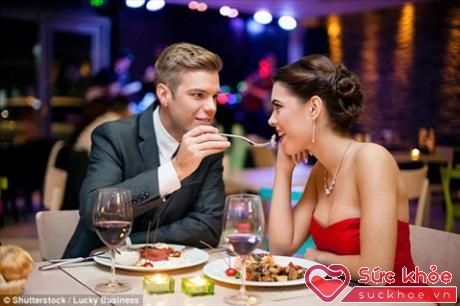 Khi một đôi vợ chồng không cần trông hấp dẫn và thu hút nhau, họ có thể cảm thấy thoải mái ăn nhiều hơn.