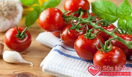 Cà chua không tốt khi dạ dày rỗng