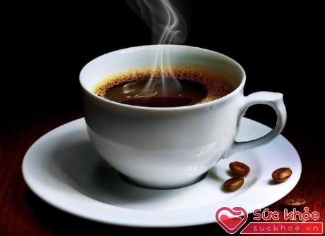 Uống cà phê thường xuyên có thể giúp giảm 66% nguy cơ tử vong do xơ gan (Ảnh: Internet)