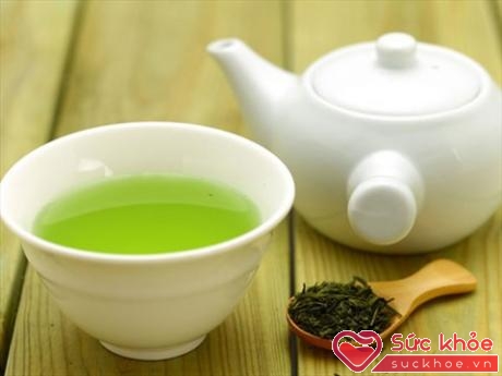 Nhờ hàm lượng chất chống oxy hóa cao mà trà xanh cũng có tác dụng làm giảm các triệu chứng bệnh tiểu đường