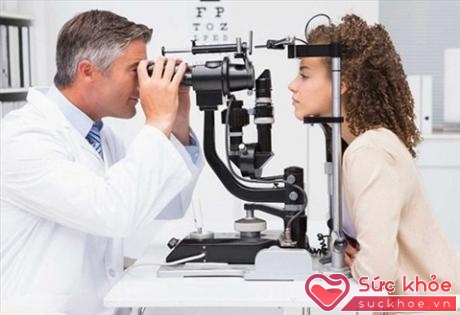 Khi bạn khám mắt, bác sĩ có thể phát hiện ra nhiều căn bệnh nguy hiểm không liên quan đến mắt.