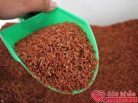 Thỉnh thoảng dùng gạo lứt muối mè chính là biện pháp giải độc an toàn cho cơ thể (Ảnh: Hoàng Triều)