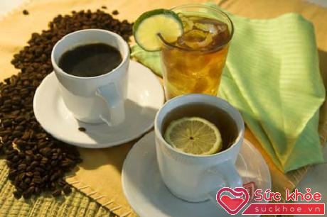 Hạn chế uống trà đặc, cà phê để phòng ngừa sỏi thận