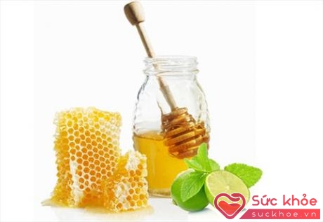 Chanh và mật ong cũng giúp da mũi trở nên đẹp và sạch mụn