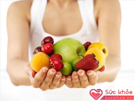 Dạ dày của bạn dễ dàng hấp thụ dinh dưỡng bất kể bạn ăn trái cây khi dạ dày trống rỗng hay ăn trong một bữa ăn.