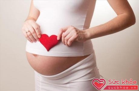 Mẹ bầu cần chuẩn bị vốn kiến thức đầy đủ và khoa học để có một thai kì khỏe mạnh - an toàn (Ảnh minh họa).