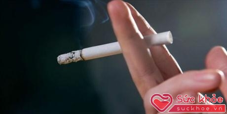 Hút thuốc lá làm gia tăng tình trạng đau lưng ở bệnh nhân