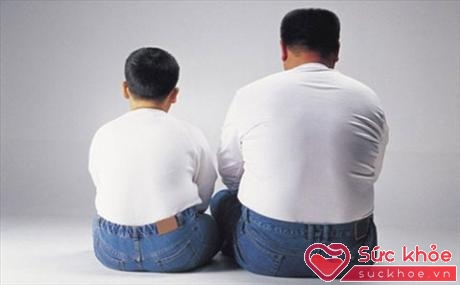 Con béo phì 1 phần do di truyền từ bố mẹ