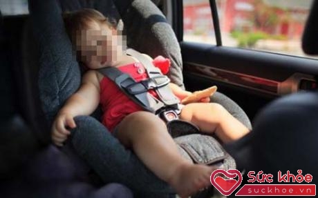 Trẻ em sẽ mệt mỏi khi ngủ ngồi trên ôtô