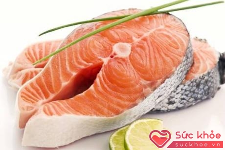 Trong cá chứa nhiều omega- 3 và DHA là thành phần đặc biệt cần thiết đối với quá trình phát triển não bộ ở con người.
