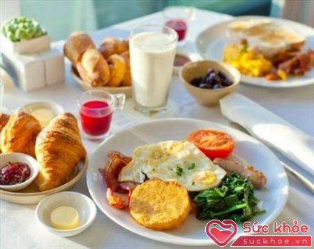 Bữa sáng nên ăn lúc 7h (ảnh minh họa: internet)
