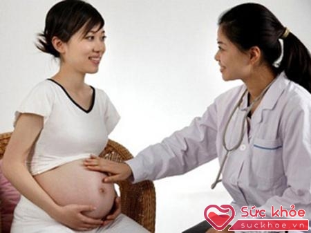 Khám thai định kỳ để phát hiện sớm các dấu hiệu nguy cơ (ảnh: Internet)