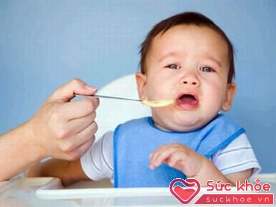 Triệu chứng tiêu chảy cấp ở trẻ em như trẻ biếng ăn hơn