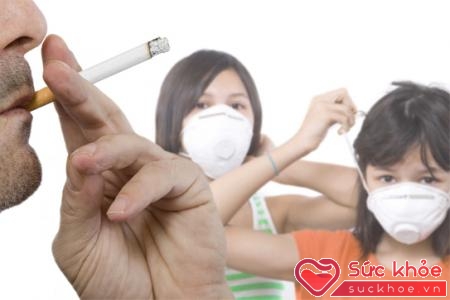 Hút thuốc lá bị động là nguyên nhân ung thư phổi ở phụ nữ