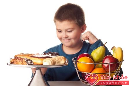 Cần có chế độ ăn uống hợp lý cho con trẻ