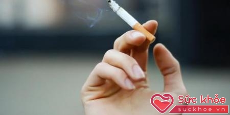 Hút thuốc lá cũng ảnh hưởng xấu đến dạ dày