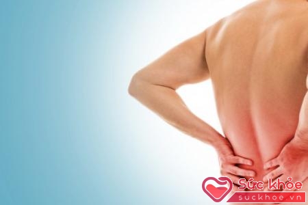 Có nhiều nguyên nhân đau lưng mà không phải do tuổi tác