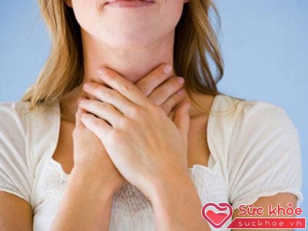Thường xuyên xuất hiện cảm giác vướng ở cổ, bạn cần cẩn trọng với ung thư vòm họng