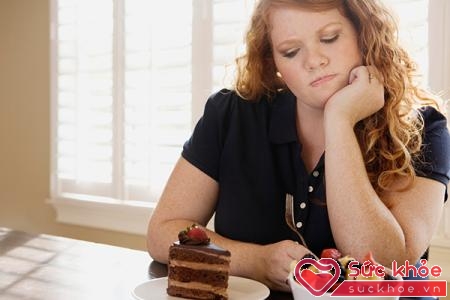 Giảm cân và chán ăn có thể là triệu chứng của bệnh