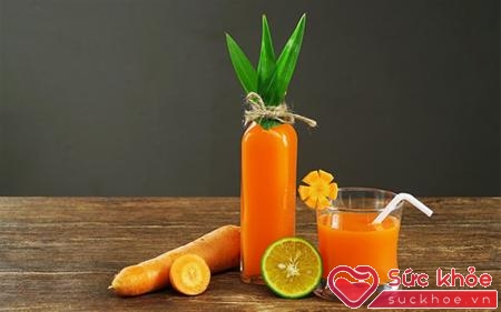 Nước ép cà rốt là lựa chọn của nhiều người bị loét dạ dày