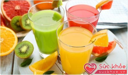 Hạ đường huyết nên uống gì? Bạn sẽ lựa chọn nước ép trái cây