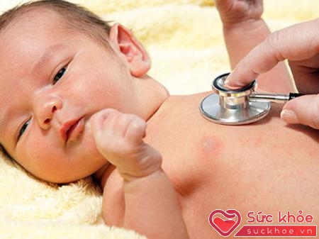 Trẻ dễ bị nhiễm khuẩn là dấu hiệu nhận biết suy dinh dưỡng bào thai