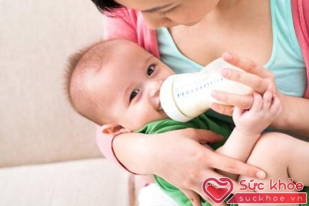 Sữa suy dinh dưỡng hỗ trợ trẻ trong việc phát triển thể chất