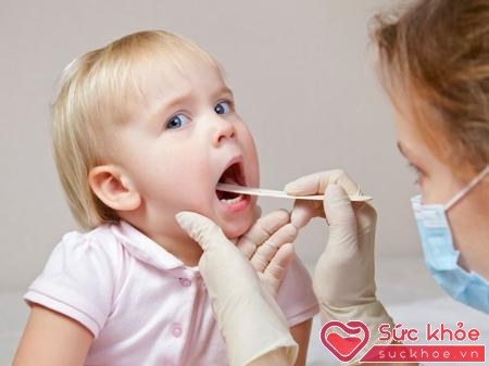 Còn có nhiều biện páp như liệu pháp miễn dịch để điều tị viêm mũi cho trẻ