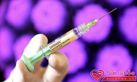 Tiêm vắc-xin giúp người có H tránh được ung thư cổ tử cung.