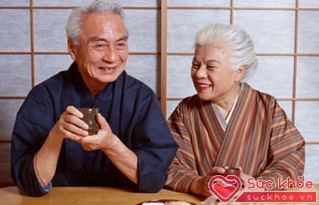 Người Nhật sống thọ nhất thế giới. Đặc biệt là phụ nữ Nhật luôn trông trẻ hơn tuổi và sống rất khỏe khoắn