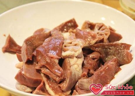 Tim lợn thường được chế biến nhiều món ăn ngon như luộc, xào với rau củ..