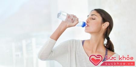 Hãy uống nước kể cả khi bạn không khát