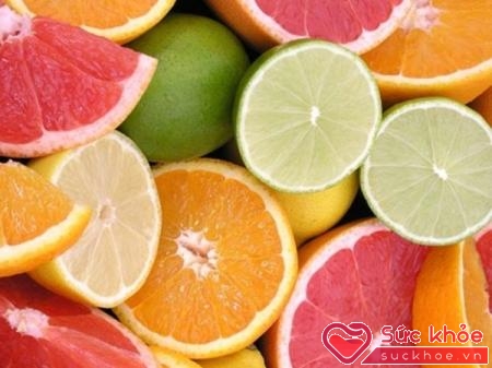 Vitamin C trong trái cây giúp hơi thở thơm tho