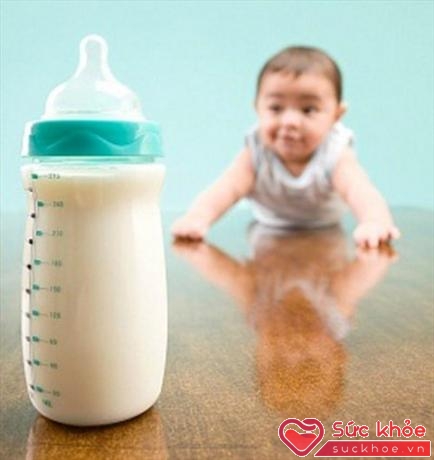 Mẹ thiếu sữa là nguyên nhân dẫn tới tỷ lệ trẻ em suy dinh dưỡng cao ở Việt Nam