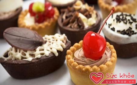 Ăn nhiều đồ ngọt khiến lượng đường trong máu tăng đột biến